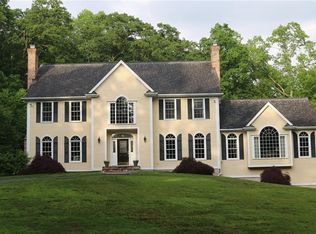 115 Old Stonewall Rd, Easton, CT 06612