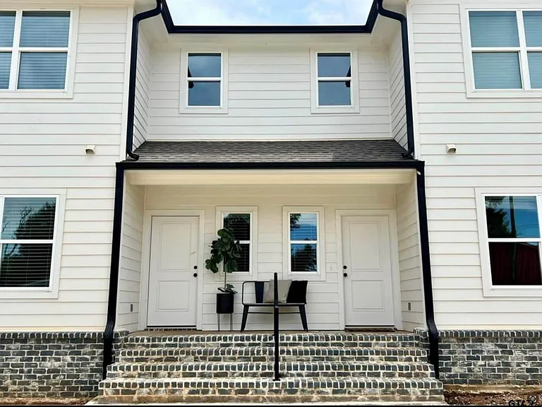 18747 FM 2493 — Photo 1