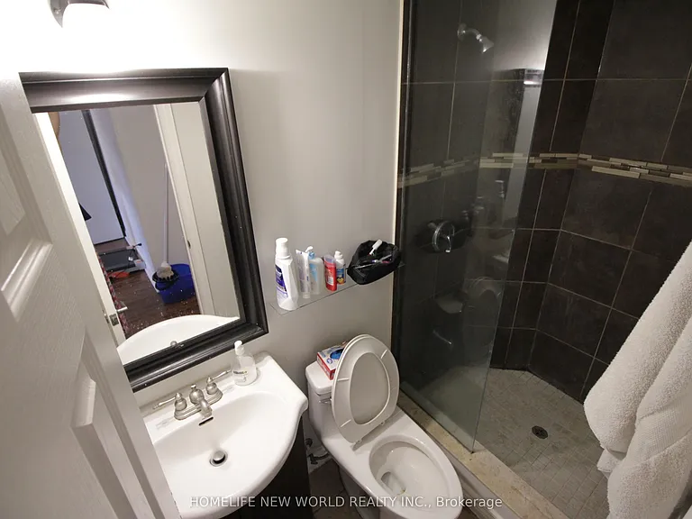 39 Aberfeldy Cres #BASEMENT — Photo 12