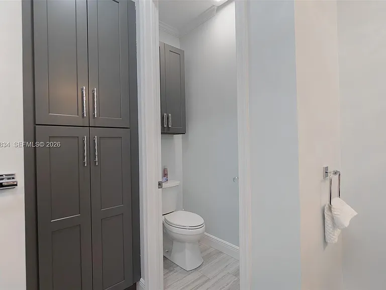 2675 Clipper Cir — Photo 16