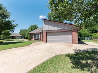 4620 S Cedar Ave W, Broken Arrow, OK 74011