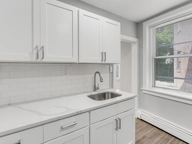 617 Vernon Rd #B02 — Photo 9