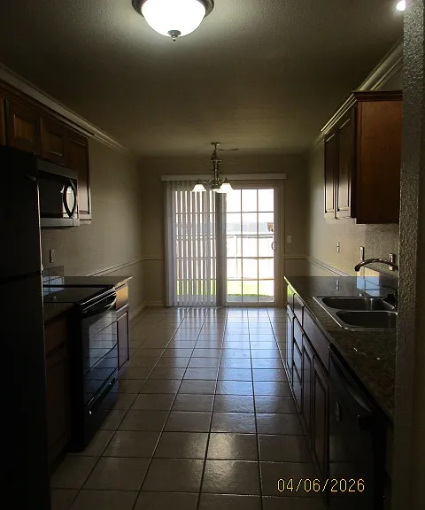 937 Oak Crossing Dr — Photo 5