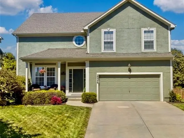 20756 W 121st St, Olathe, KS 66061