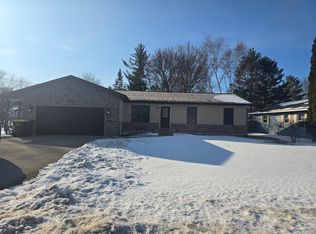 1946 N Mackenzie Ln, Mount Pleasant, MI 48858