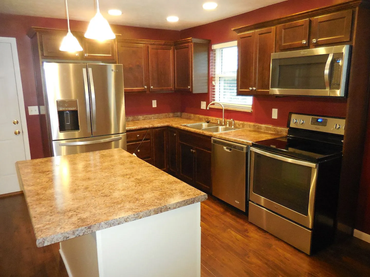 Gorgeous Two Bedroom/Two Full Bath Renovated Home In Kettering w/Full Finished Basement — Photo 3