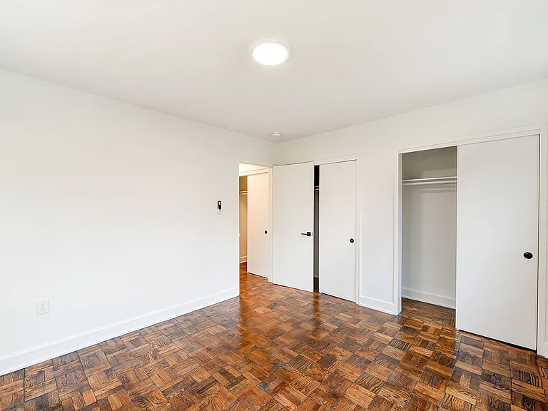 Elevated Northwest DC Living at The Pinnacle — Photo 13