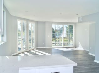 1111 Echo Park Ave #301, Los Angeles, CA 90026