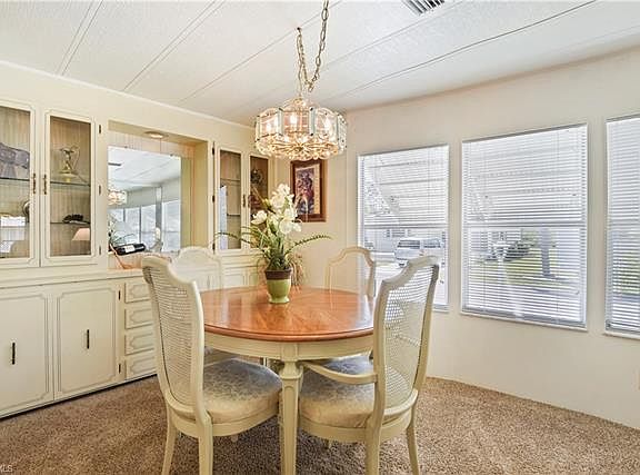 4th image of 119 Queen Palm Dr #119