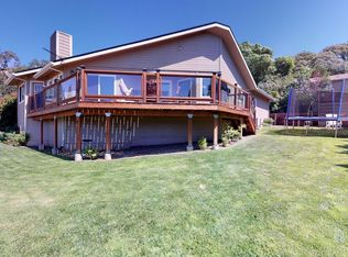102 Elizabeth Ct, Mosier, OR 97040