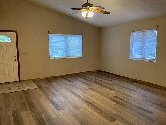 2nd image of 717 W 24th St