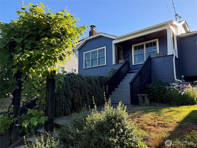 3711 Walnut Avenue SW, Seattle, WA, 98116