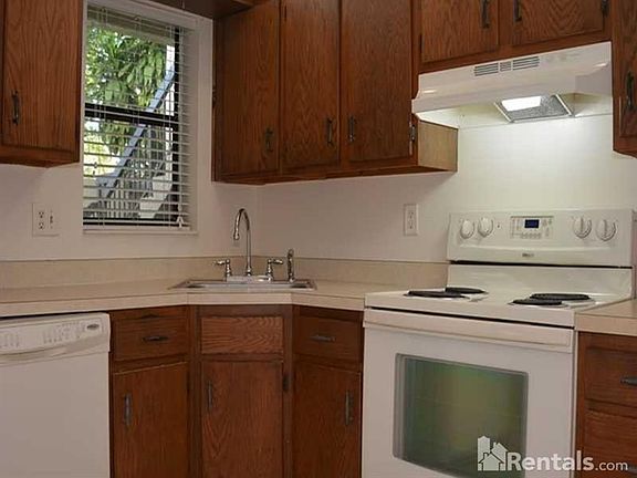 3rd image of 3301 Cocoplum Cir