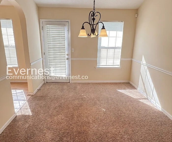 10718 Barberry Dr — Photo 6