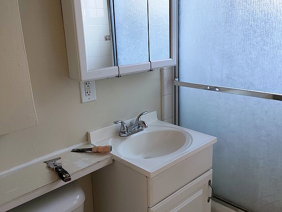 5th image of 1239 Harrison St APT 3