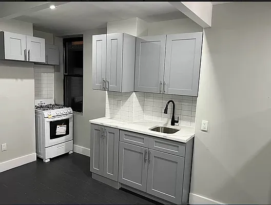 Rented by Lion Funding LLC | media 10