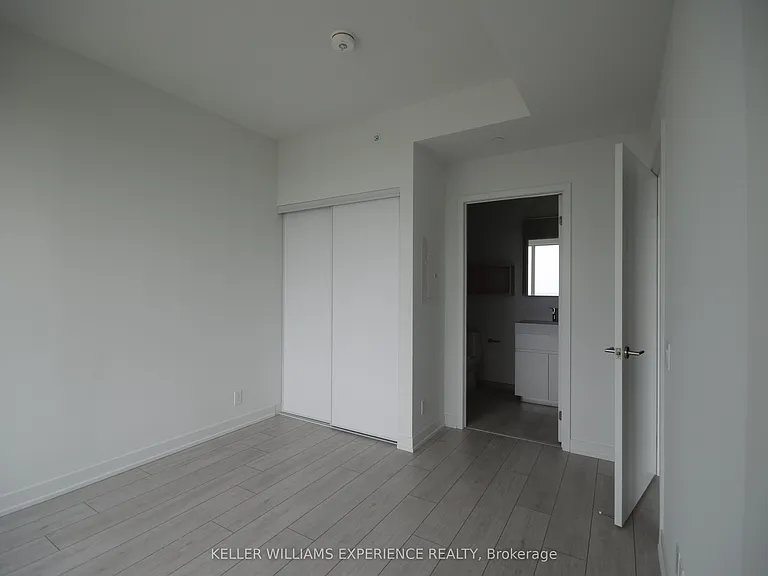 39 Mary St #1901 — Photo 13