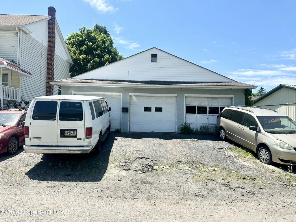 153 W Grant St, McAdoo, PA - More