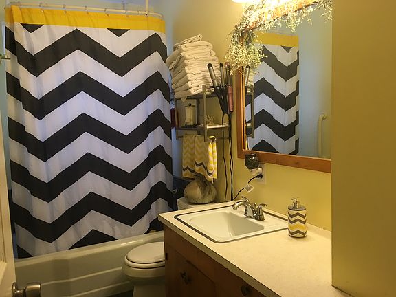 Upstairs bathroom