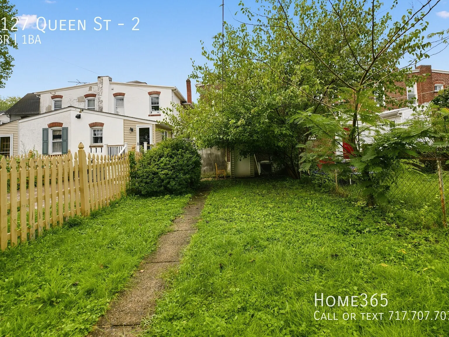 2 Bedroom just minutes away from shopping, dinning, and local schools — Photo 2