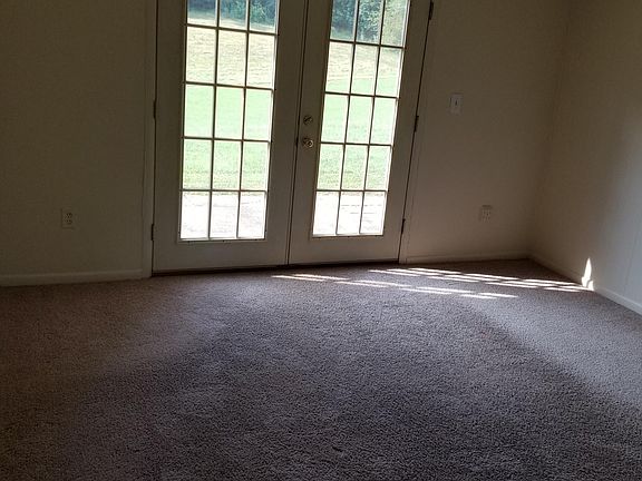 2nd image of 612 3rd St APT B3