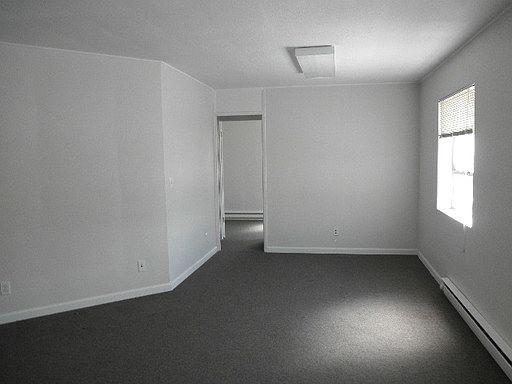 1st image of 211 E 11th St Ste 203