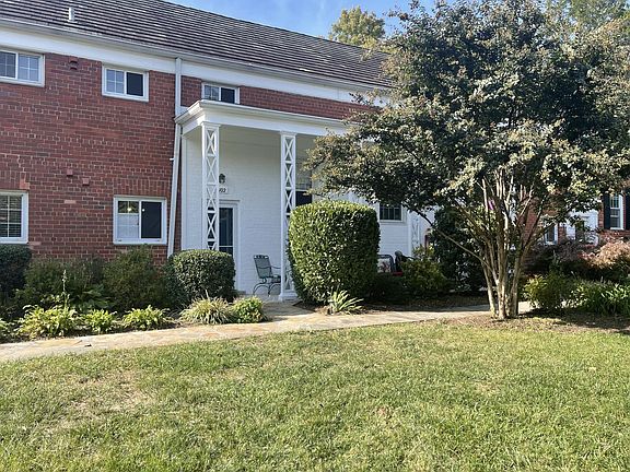 3rd image of 3102 Martha Custis Dr