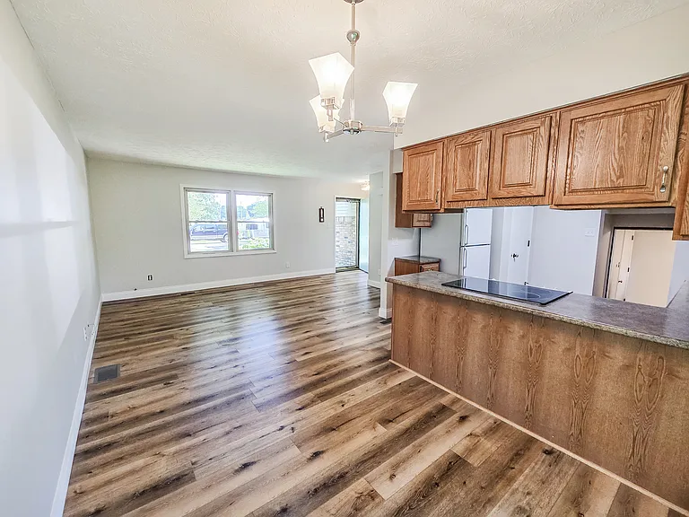 7046 Janean Dr #7048 — Photo 11