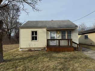 518 W Ruth Ave, Flint, MI 48505