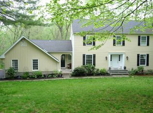 22 Jefferson Dr, Ridgefield, CT 06877