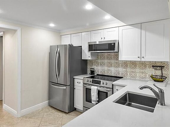 5th image of 1605 S Us Highway 1 APT E205