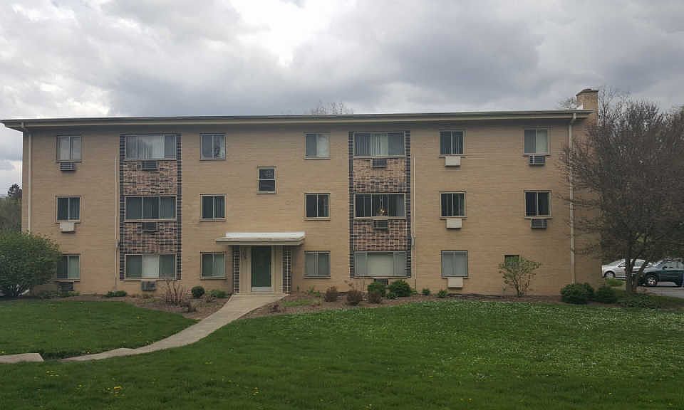 1st image of 705 Strom Dr APT 1B