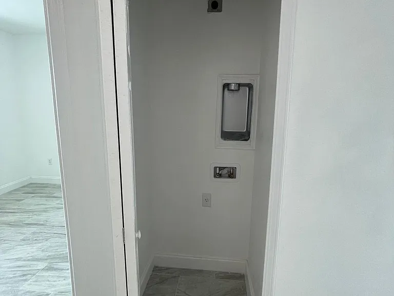 1240 Columbus Blvd #A — Photo 29