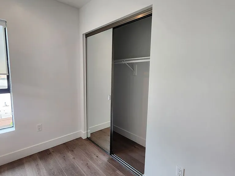 4227 McLaughlin Ave #303 — Photo 14