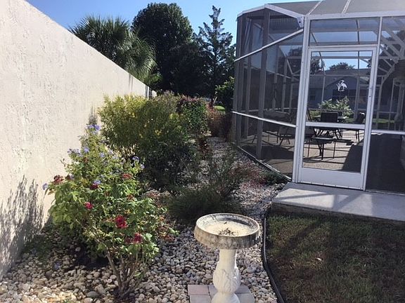 Large screened in area
