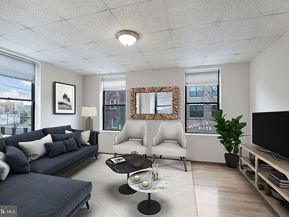 2nd image of 937 Christian St #2R