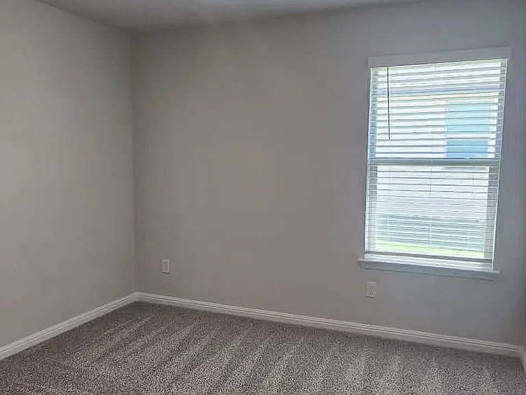 200 Creekfall Rd — Photo 19