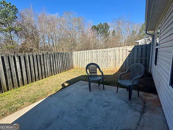 5th image of 1653 Summerwoods Cir