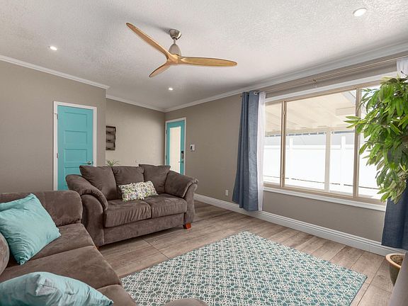 4th image of 1254 E Loma Vista Dr