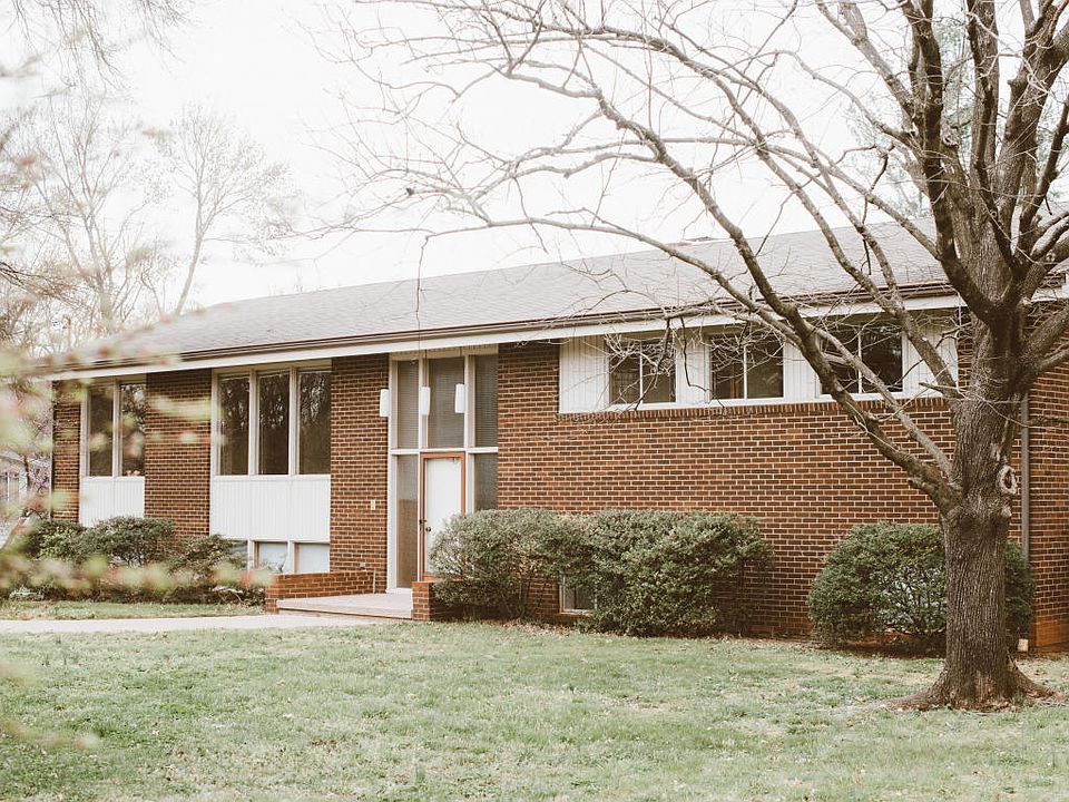 1st image of 809 Whirlaway Cir
