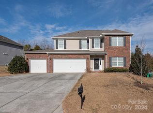 4275 Tucker Chase Dr, Midland, NC 28107