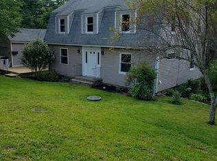 198 Lebanon Hill Rd, Southbridge, MA 01550