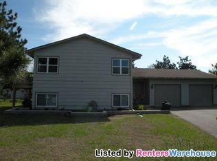 8242 Douglas Cir N, Brooklyn Park, MN 55443