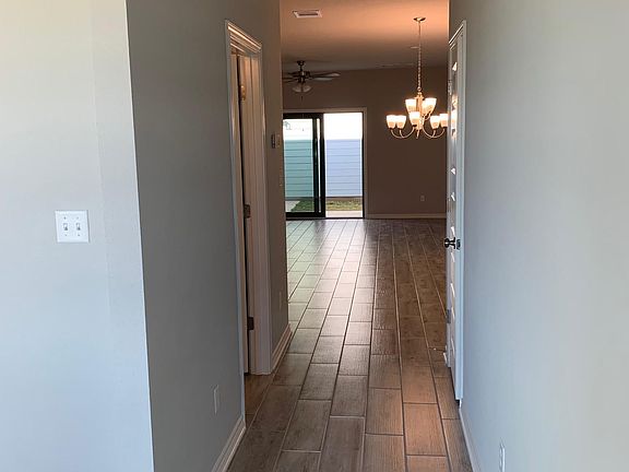 4th image of 1848 Arendale Dr