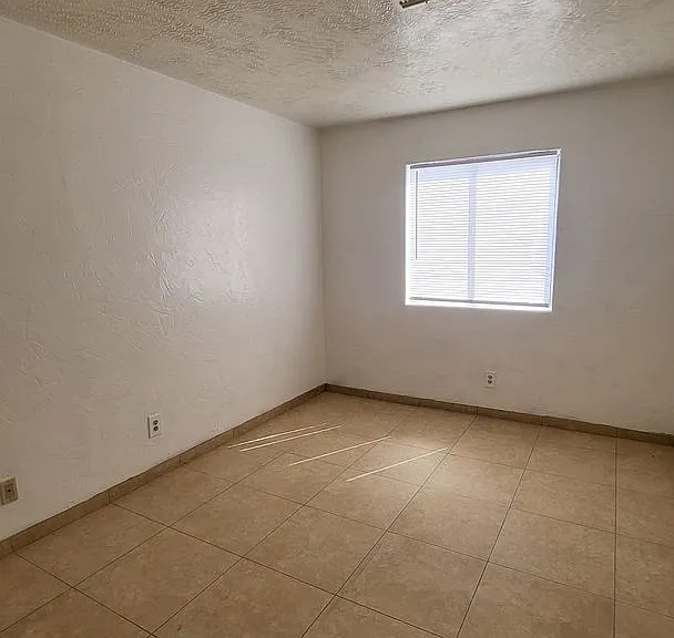 3117 E Carey Ave — Photo 13