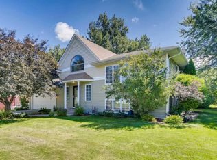 6066 Kalland Dr NE, Albertville, MN 55301