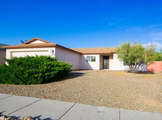 7943 S Teaberry Ave, Tucson, AZ 85747