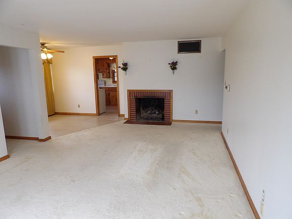 4th image of 824 Edgewood Ave