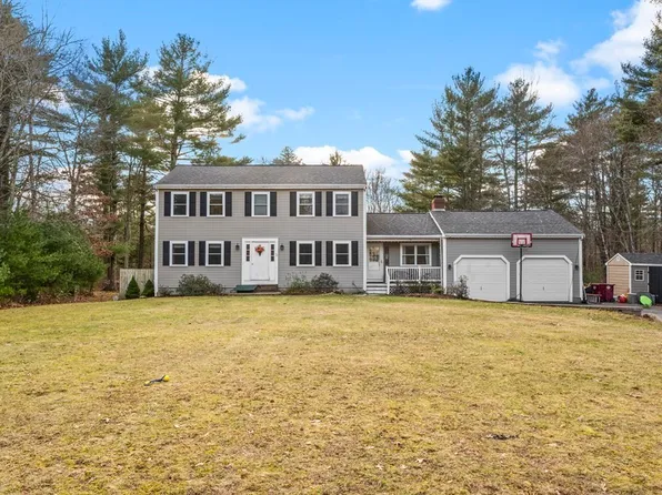 70 Colby Dr, Middleboro, MA 02346