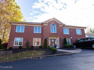 4002 Stoneview Dr APT 4, Louisville, KY 40207